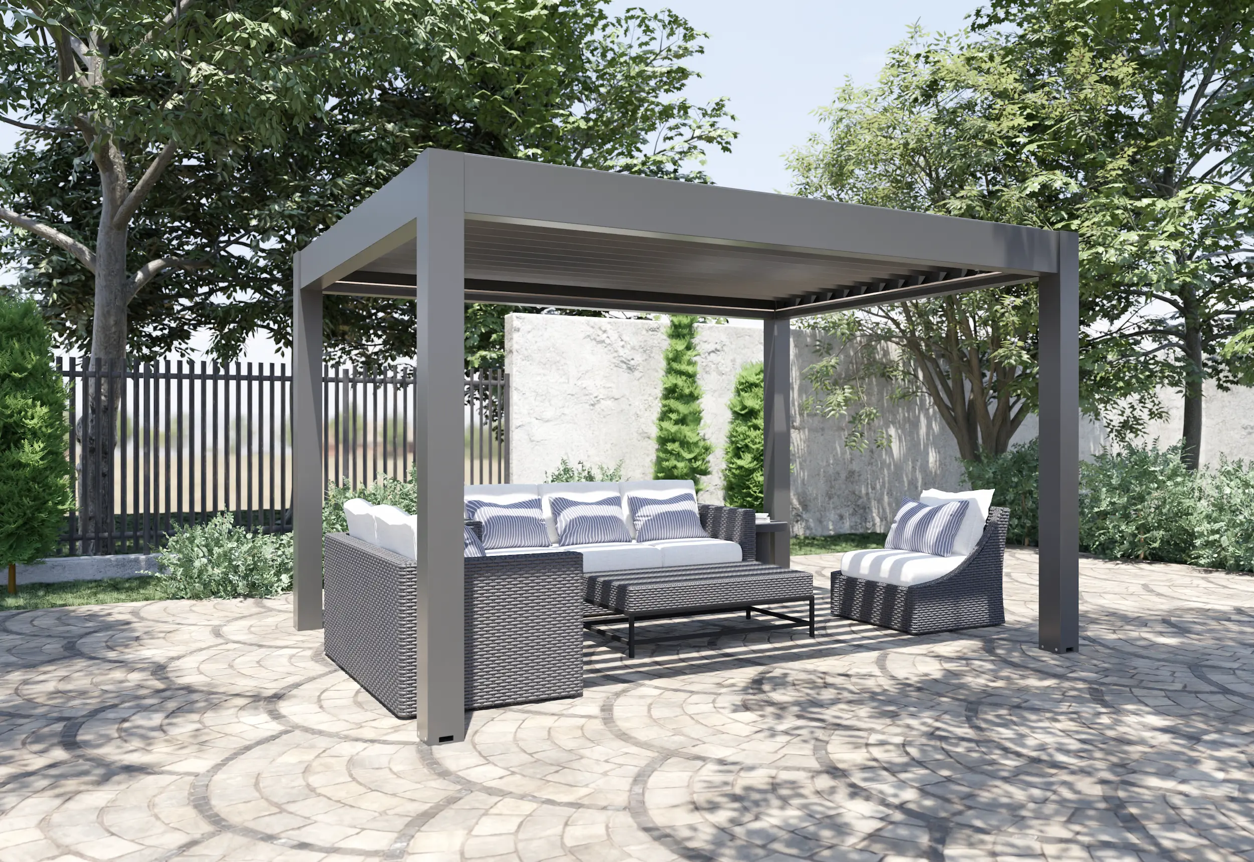 Bioclimatic pergola with motorised aluminium louvres installed on a modern terrace in Málaga