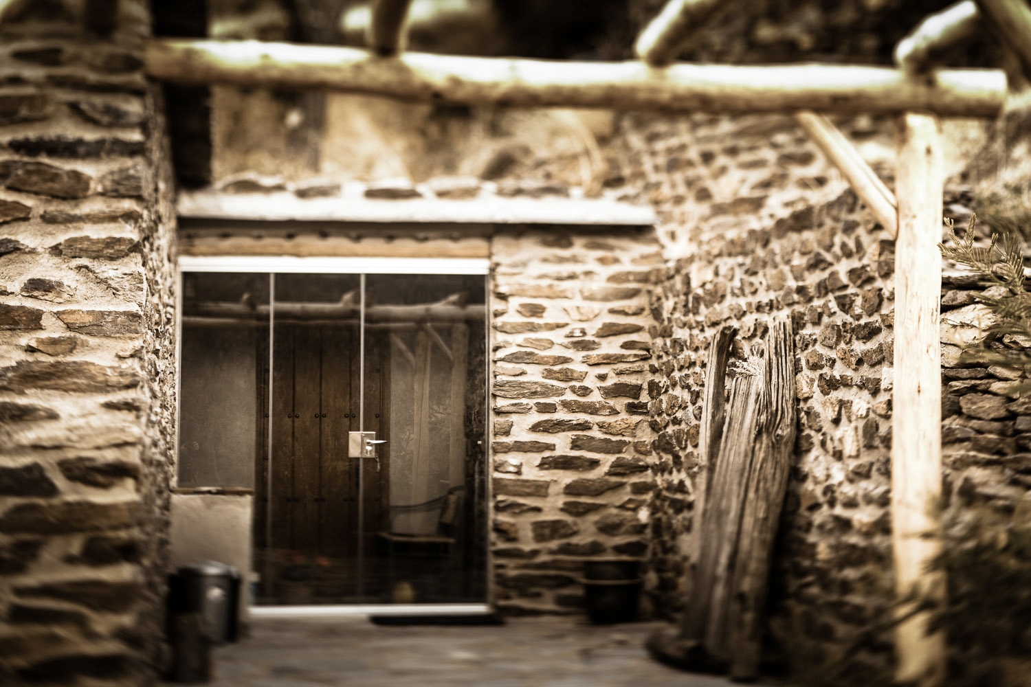 Glass enclosure in a porch in Granada